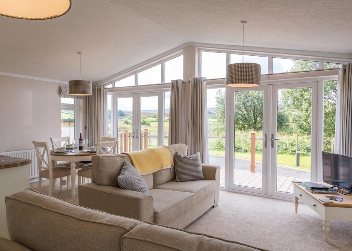 Great Harlow Views Newby  Extérieur photo
